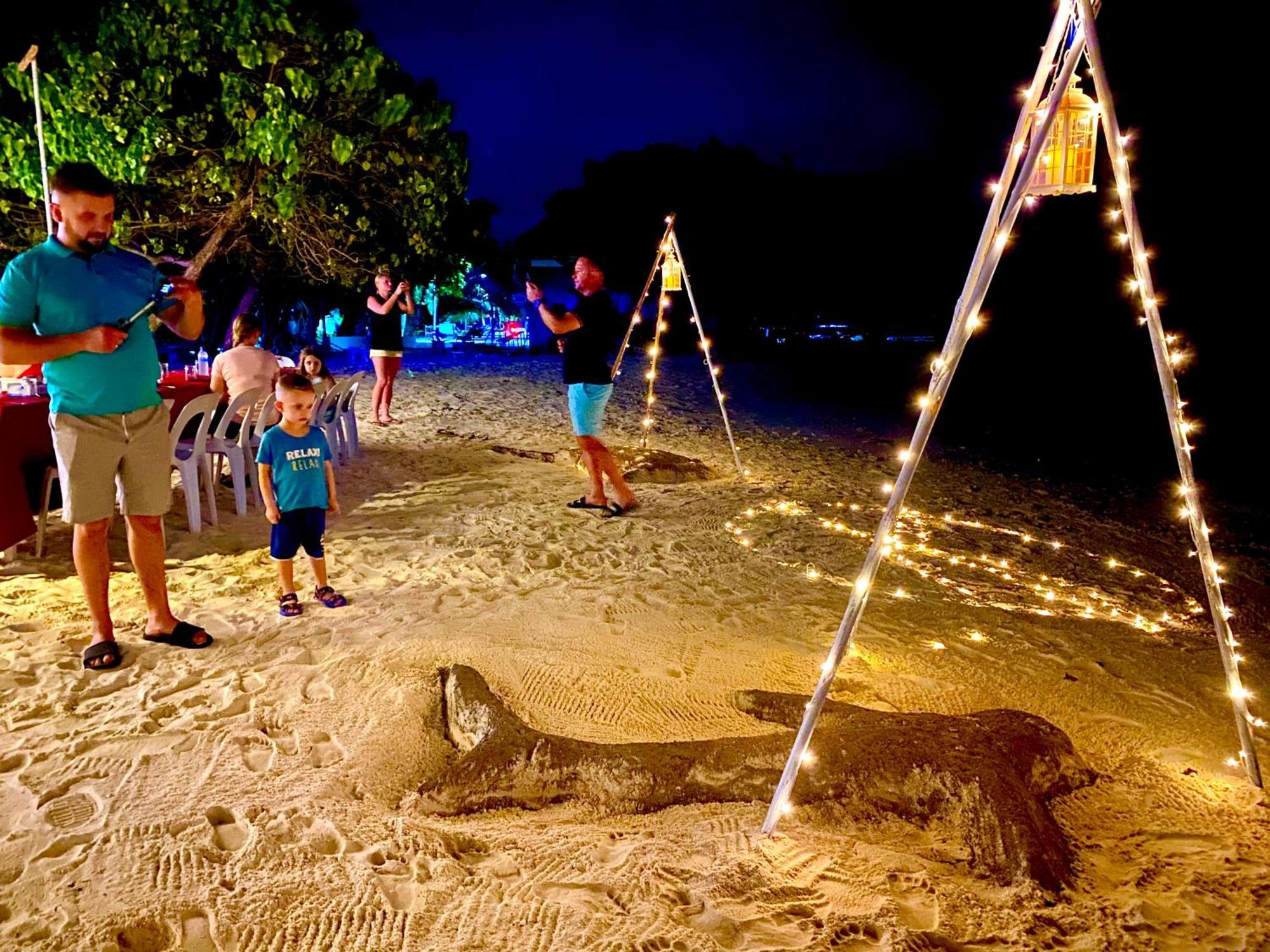 Viva Beach Maldives Hangnaameedhoo Esterno foto