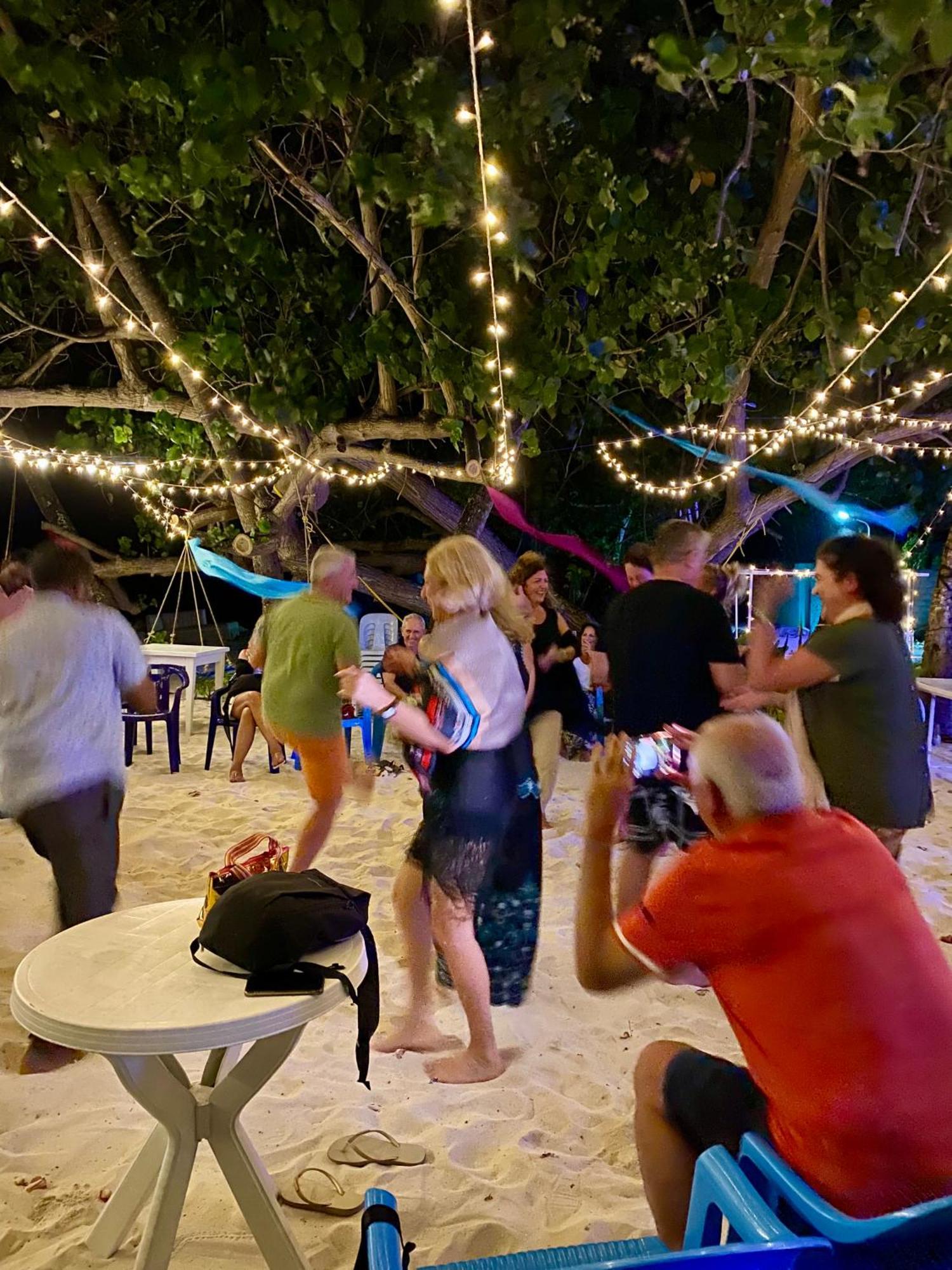 Viva Beach Maldives Hangnaameedhoo Esterno foto